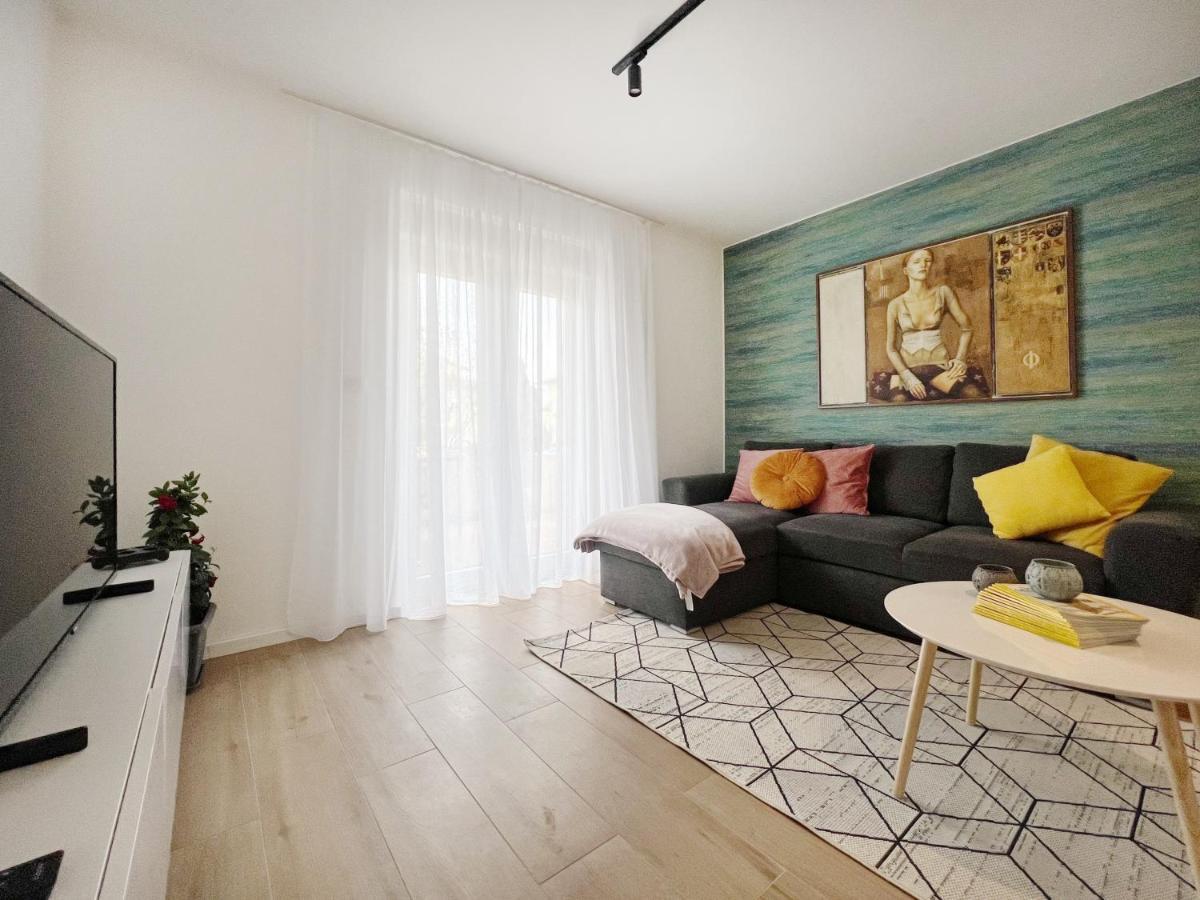 Apartments Valerian Novigrad  Luaran gambar
