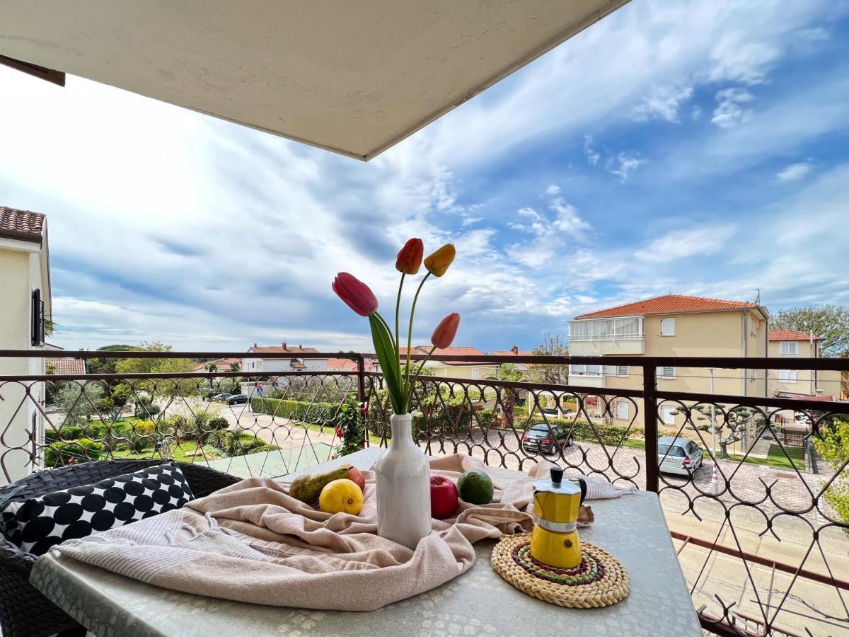 Apartments Valerian Novigrad  Luaran gambar