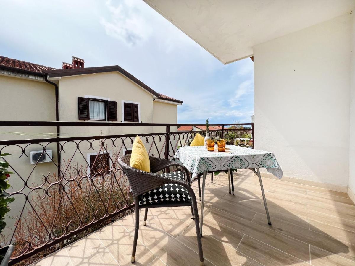 Apartments Valerian Novigrad  Luaran gambar